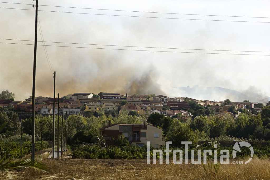 Incendi a Riba-roja de Túria setembre 2012 (02)