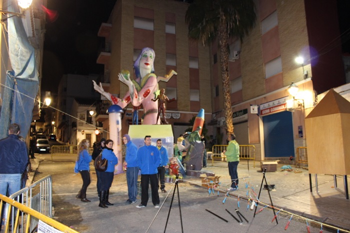 Monumento de la falla la Encarnaci&oacute;n de N&agrave;quera en la crem&agrave; del pasado a&ntilde;o.