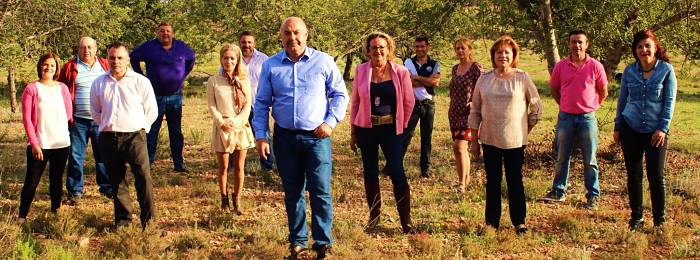 Dmián Ibáñez, junto al resto de los miembros de la candidatura de UPdN. Dmián Ibáñez, junto al resto de los miembros de la candidatura de UPdN.