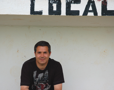 Luis Benítez Luis Benítez, entrenador de alevines del CF Marines: “Cuando finalizó el campeonato felicité a todos mis chavales, han sufrido mucho este año