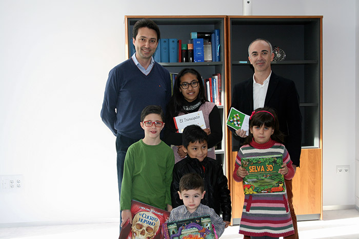 Entrega premio infantil de tarjetas de Navidad en Vilamarxant