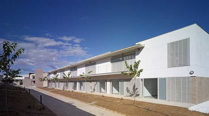 viviendas camp de t&uacute;ria