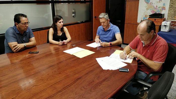 Firma contracte acces nord la pobla camp de túria