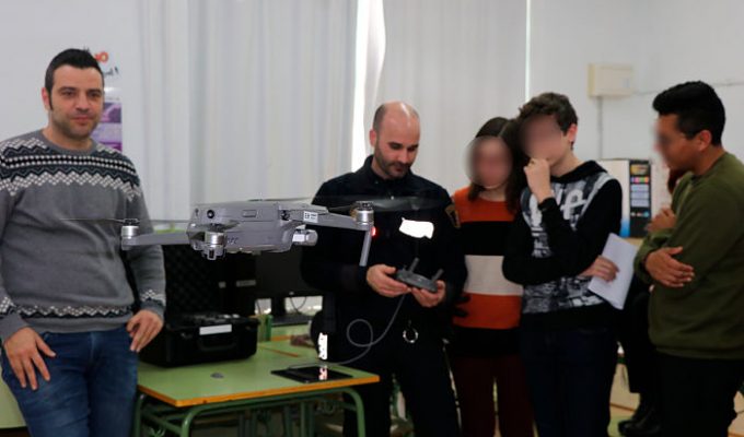 Charla-dron-IES-Camp-de-Túria llíria