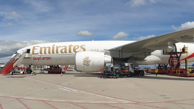 avion material sanitario