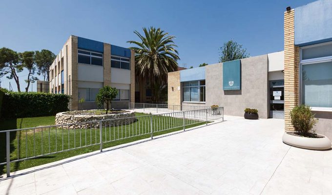 Edificio Entrenaranjos International School