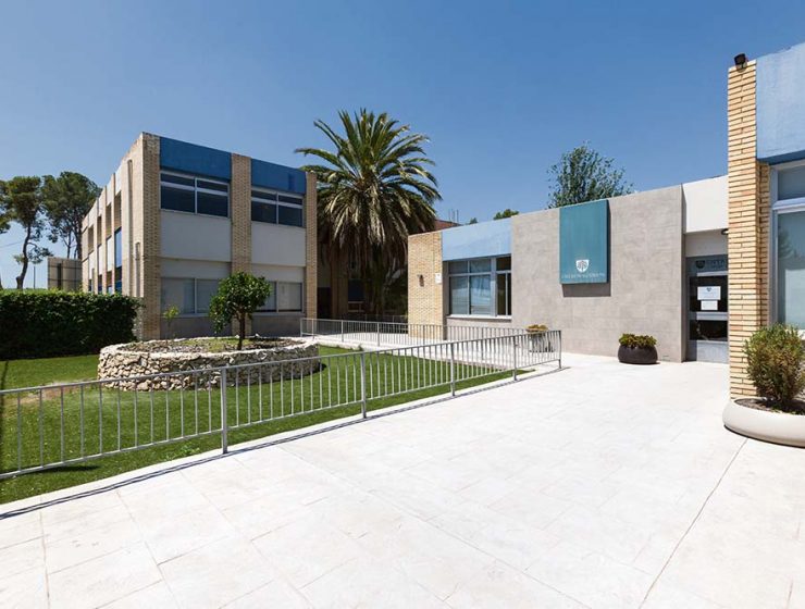 Edificio Entrenaranjos International School
