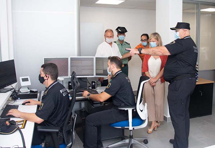 Visita a las nuevas instalaciones de la Policía Local de Llíria