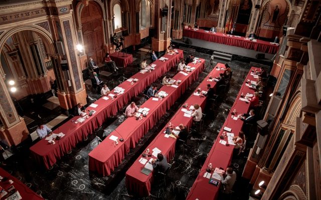 Pleno de la Diputación de València