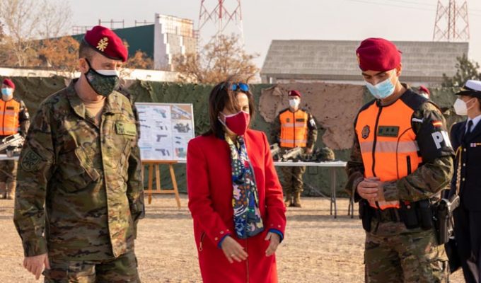 Margarita Robles base militar bétera