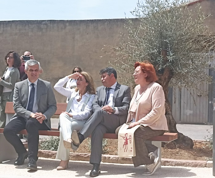ministra olocau