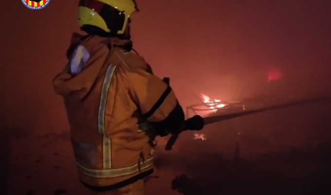 incendio fábrica betera