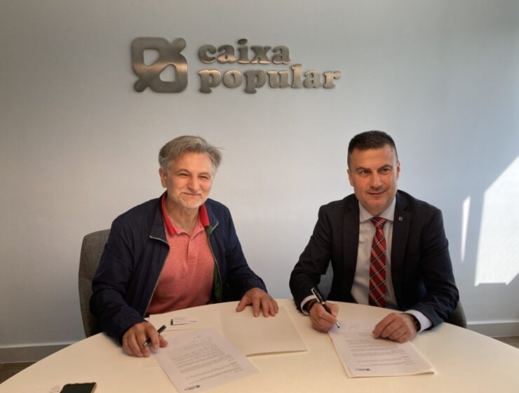 Gremio Artesanos Falleros y Caixa Popular