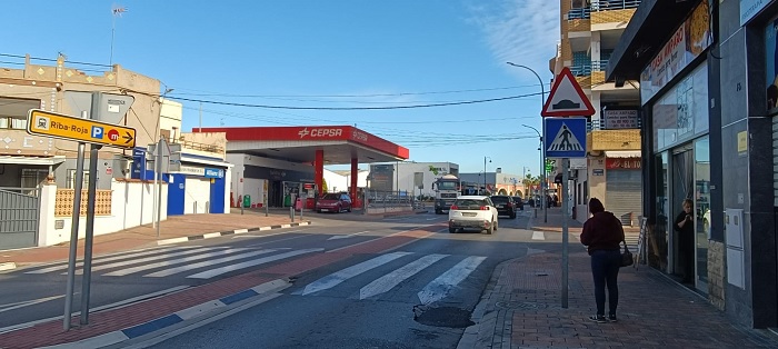 gasolinera Ribarroja