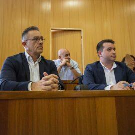 Kike Celda (derecha) y Enrique Santa Fosta (izquierda) nuevo alcalde de San Antonio de Benagéber