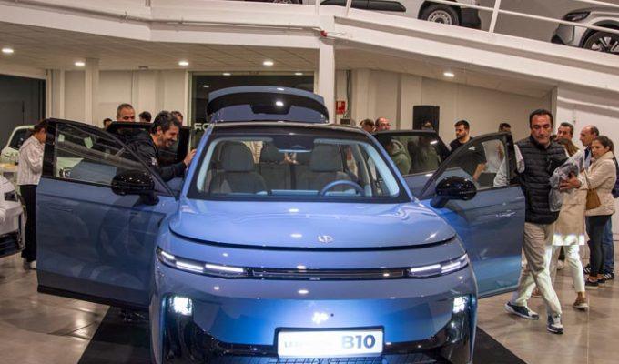 LEAPMOTOR B10 EXTERIOR